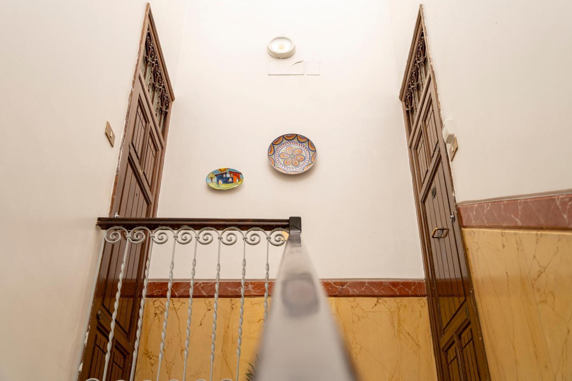 Centro Stazione Aeroporto Wi-Fi&Self Check-In Apartment Palermo Exterior photo
